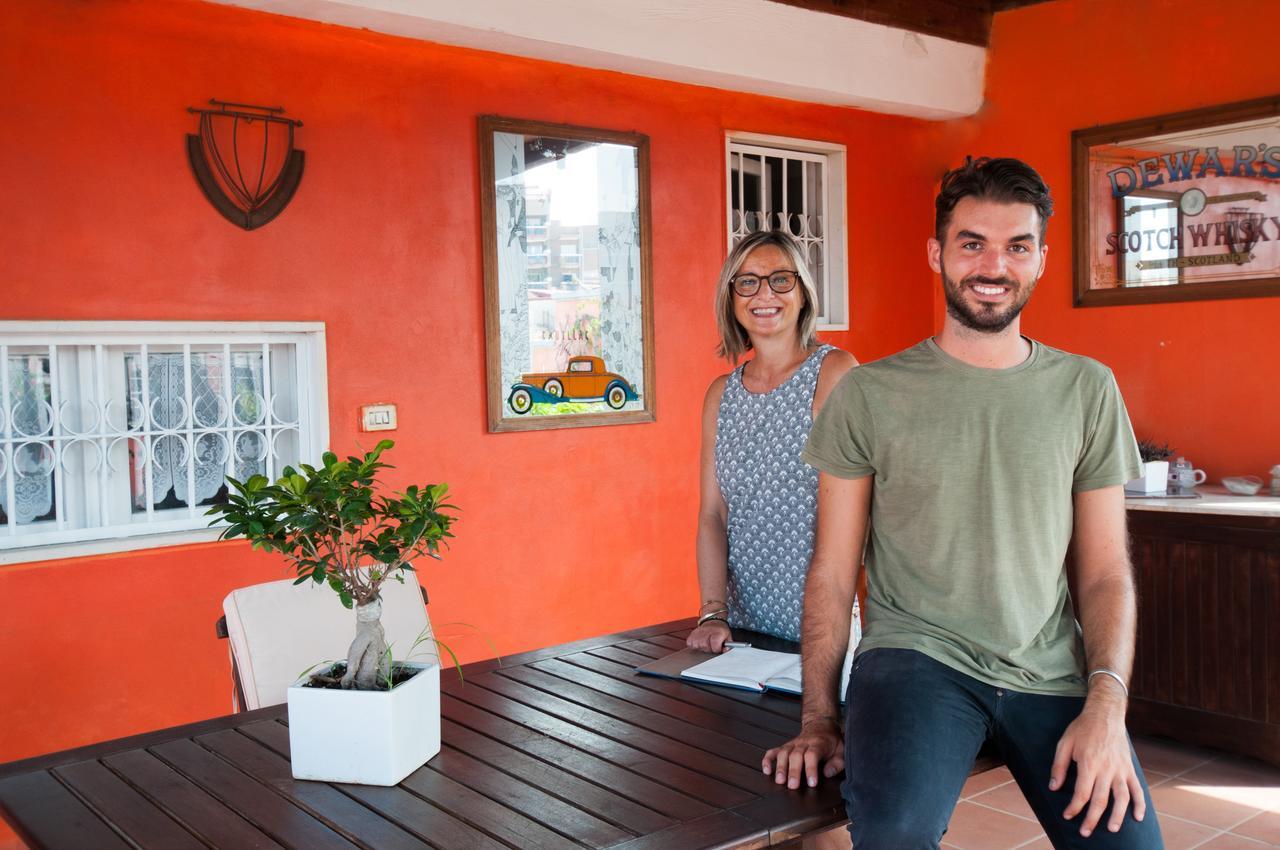 B&B Home Sweet Home Barletta Bagian luar foto